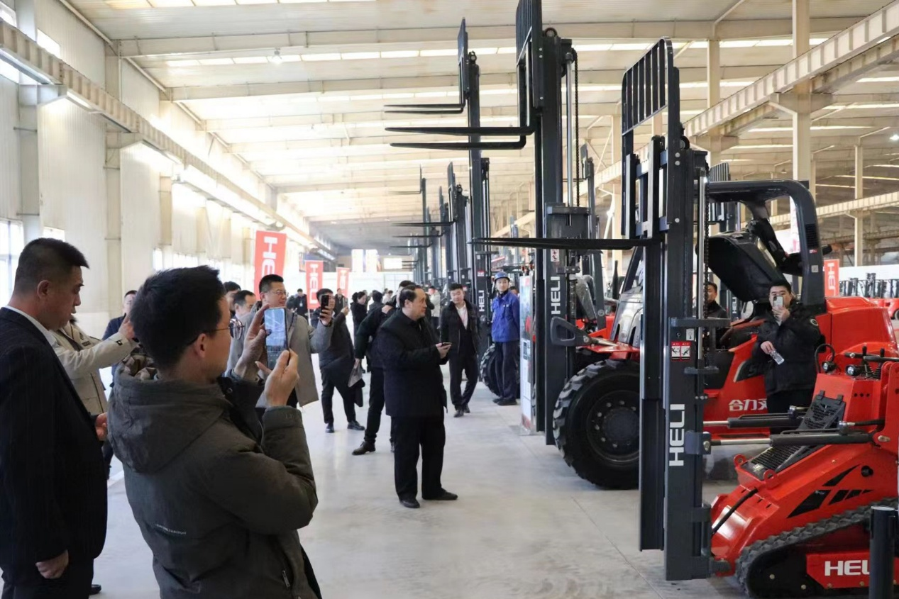开办“CMD368亲一家 共创赢将来”主题营销暨产品推介会.png